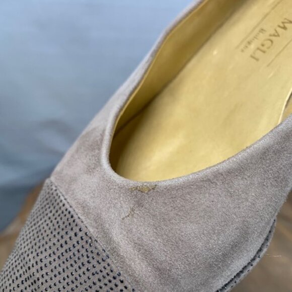 Bruno Magli Made in Italy Low Block Heels Taupe Suede Leather Vinatge Size 10 - Picture 2 of 5